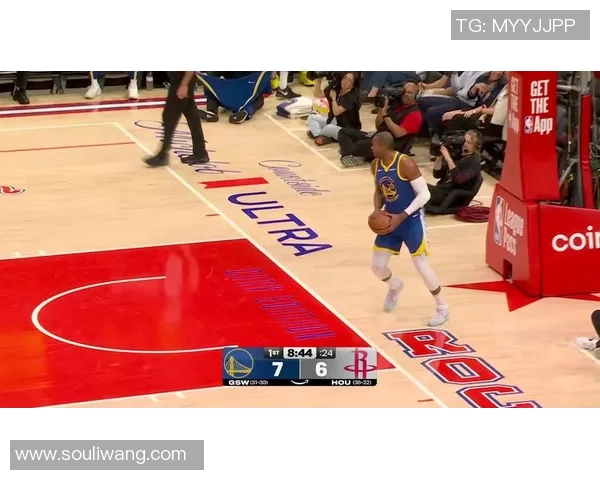 火箭与勇士的激烈对决12月2日NBA赛场精彩瞬间回顾