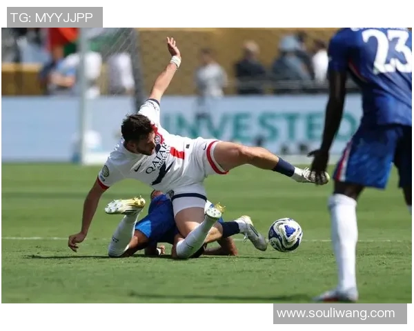 若昂内维斯的足球之路与职业生涯的辉煌成就探讨