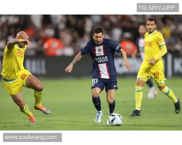 2019年2月13日曼联对阵巴黎圣日耳曼精彩比赛录像回顾与分析