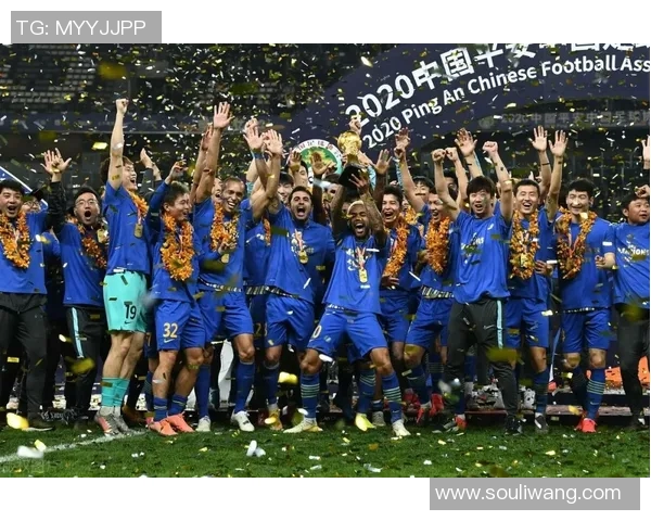 国安与鲁能激战22轮赛场争夺胜利荣耀的精彩对决