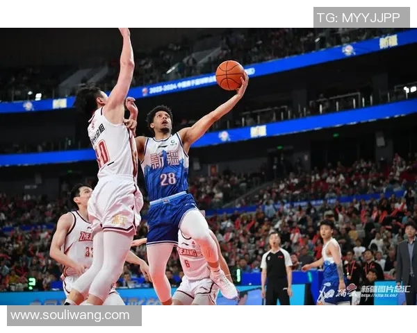 福建男篮对决新疆飞虎争夺篮球赛季关键胜利的精彩瞬间与战术分析